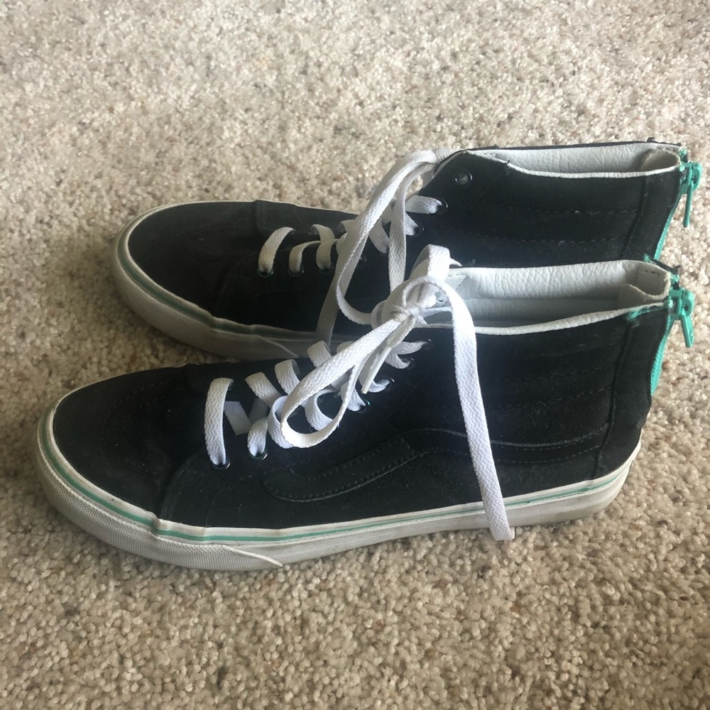 High Top Vans size 9